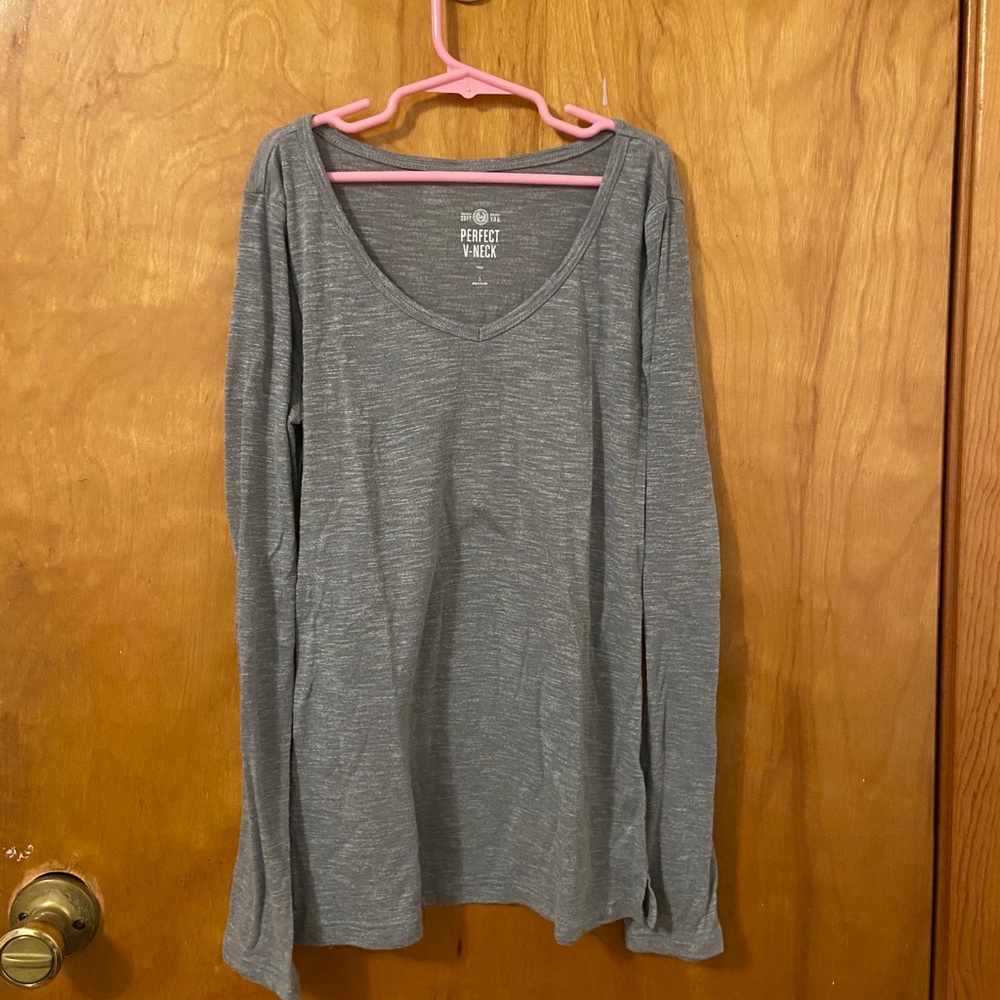 Grey long sleeve shirt